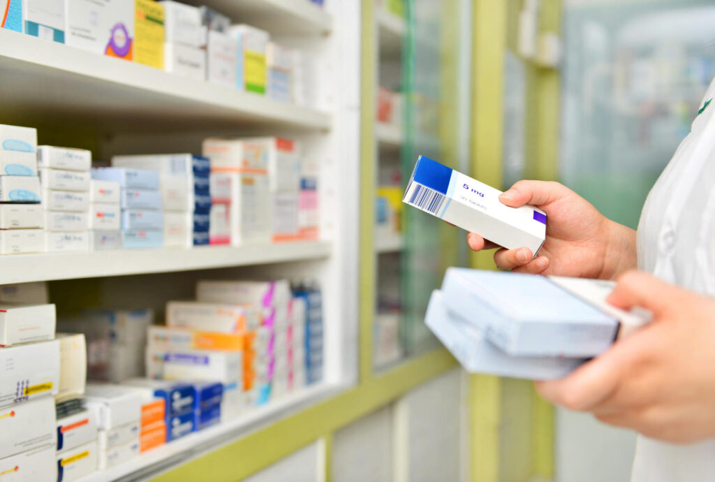 How Pharmacy Carts Can Help Your Medical Facility