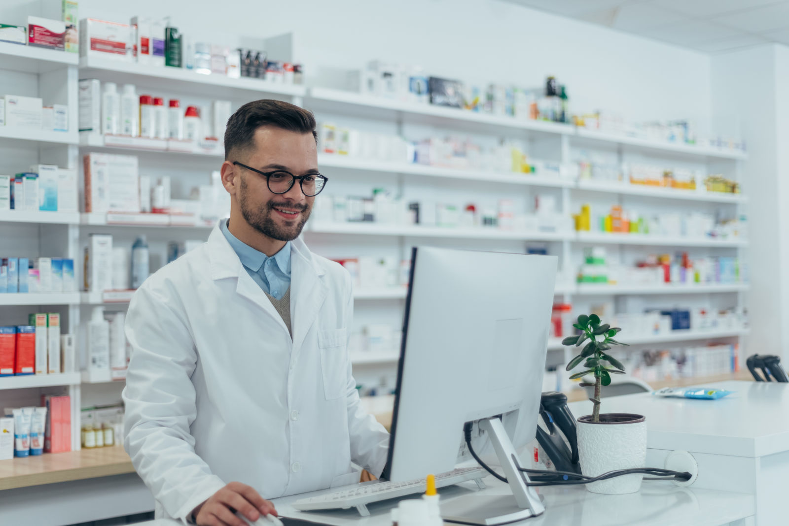 Optimising Pharmacy Storage Efficiency with HTM71 Storage Systems